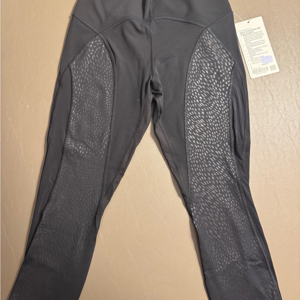 Lululemon Black leggings with Mesh Detail